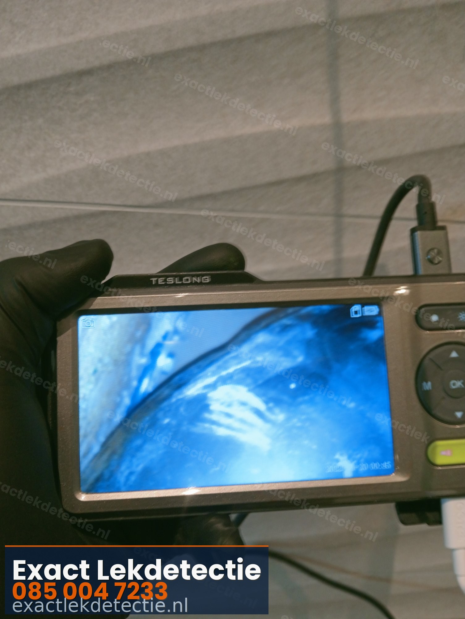 Endoscoop camera in afvoerleiding — Teslong inspectiecamera binnen buis